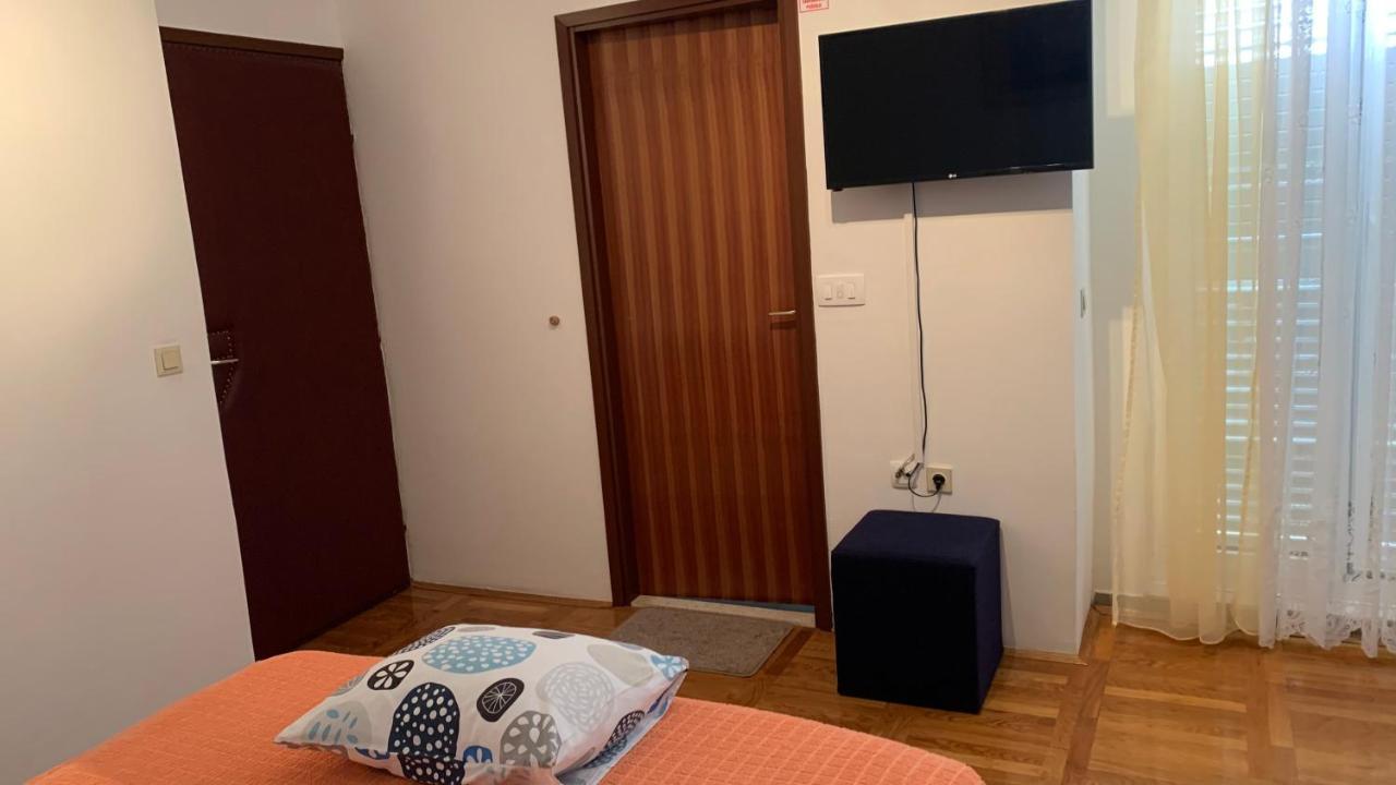Studio Apartment And Rooms Adria Βόντιτσε Εξωτερικό φωτογραφία