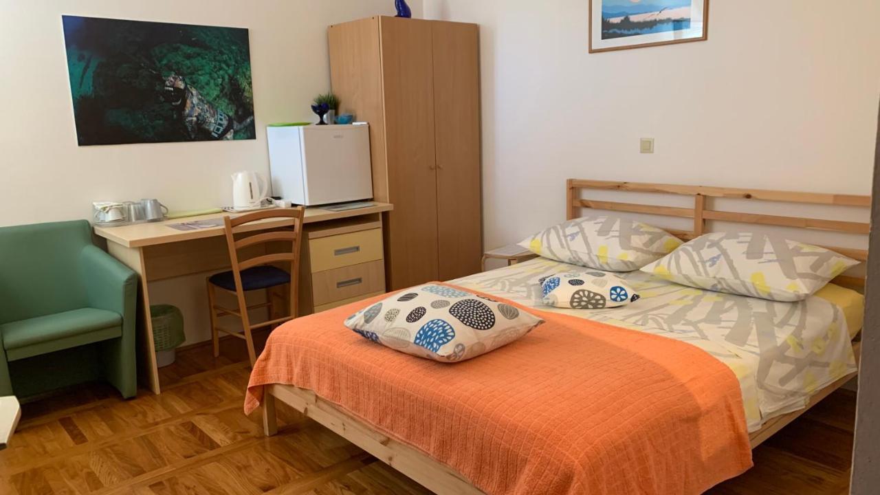 Studio Apartment And Rooms Adria Βόντιτσε Εξωτερικό φωτογραφία