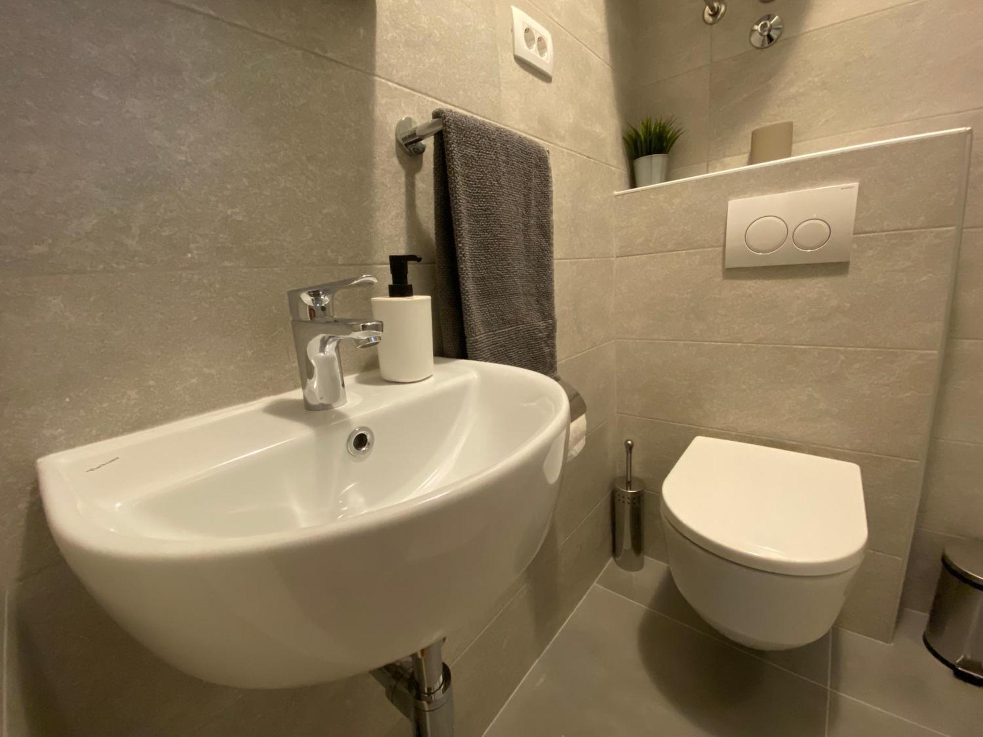 Studio Apartment And Rooms Adria Βόντιτσε Εξωτερικό φωτογραφία