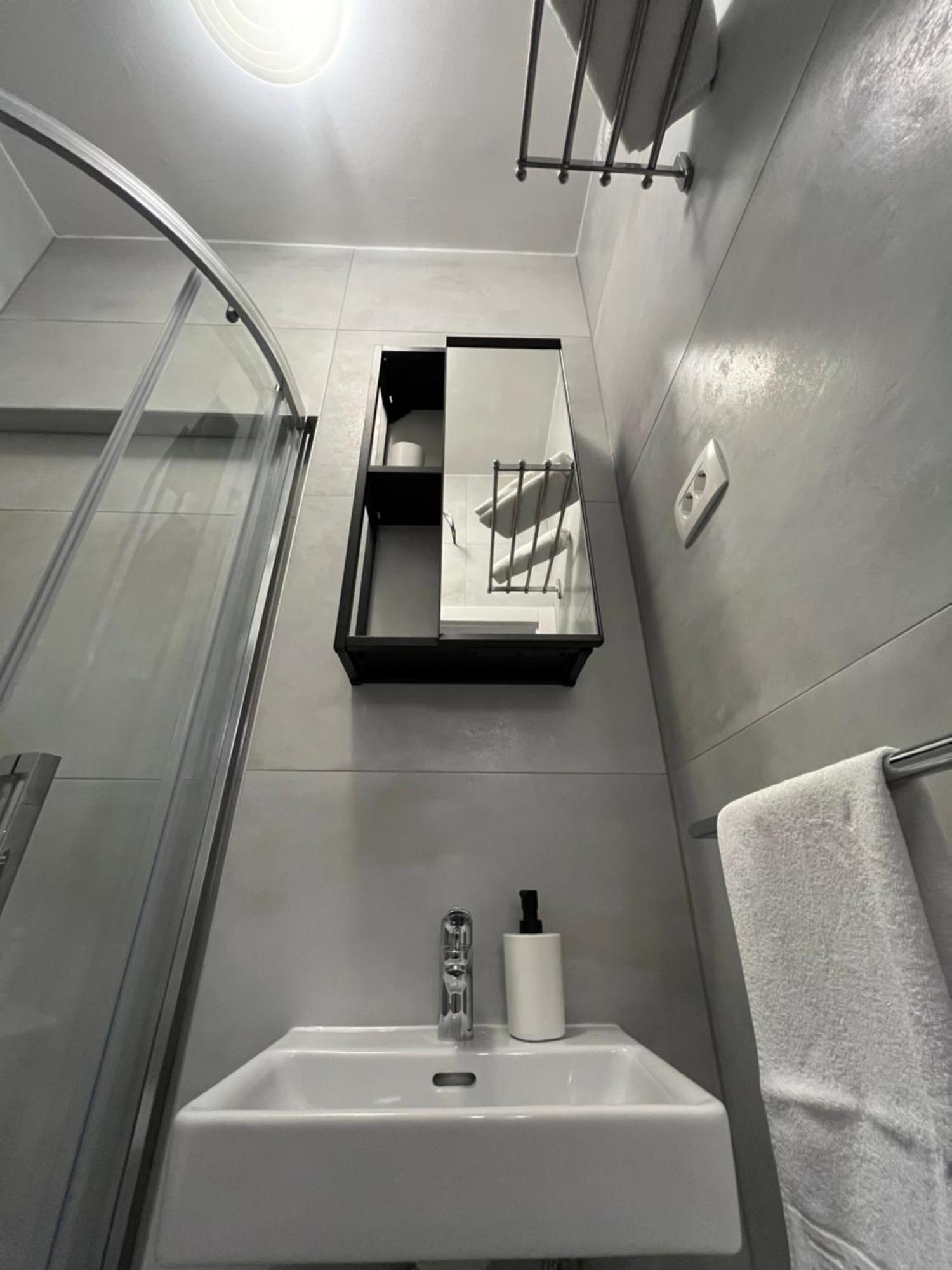 Studio Apartment And Rooms Adria Βόντιτσε Εξωτερικό φωτογραφία