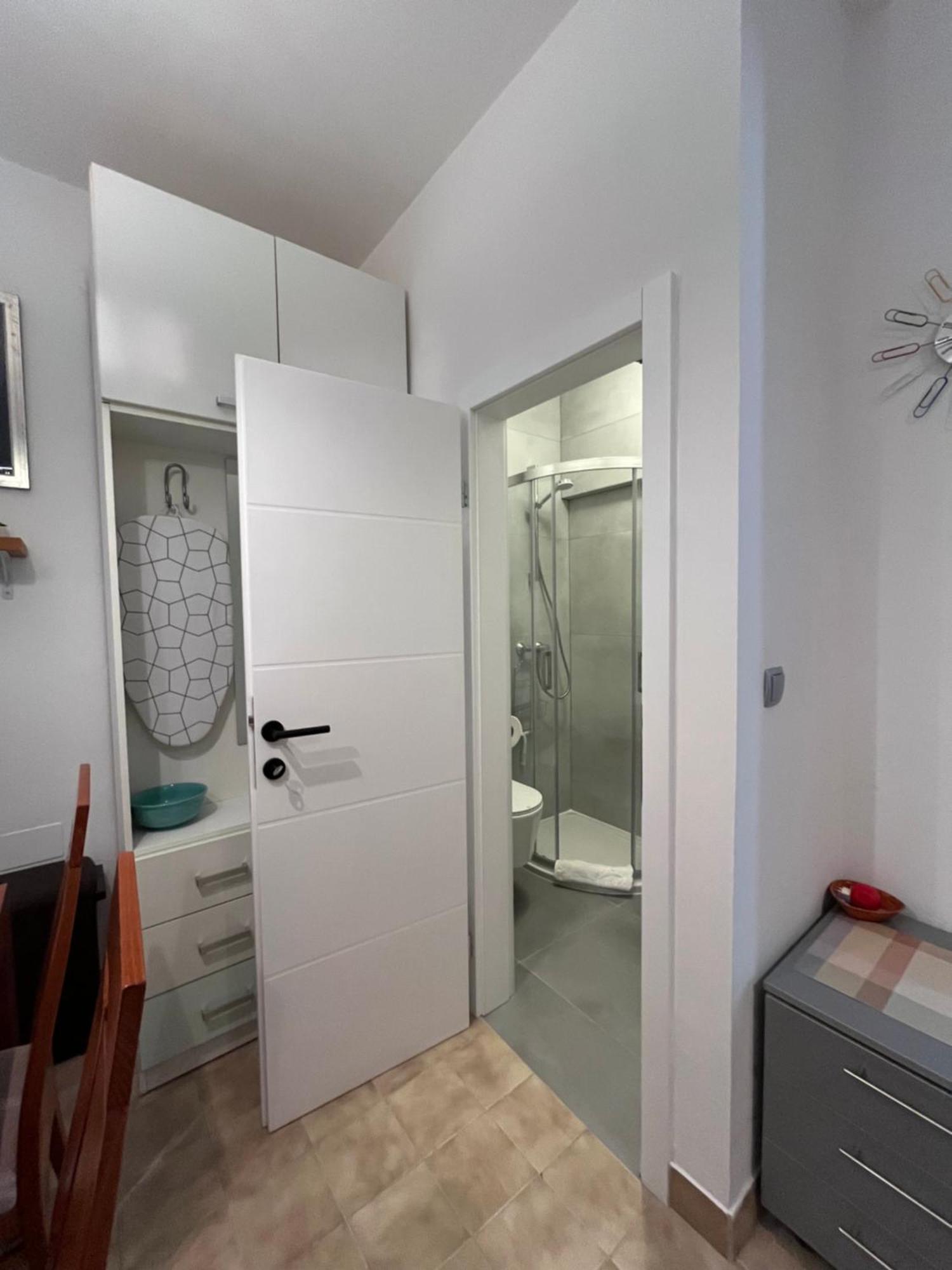 Studio Apartment And Rooms Adria Βόντιτσε Εξωτερικό φωτογραφία